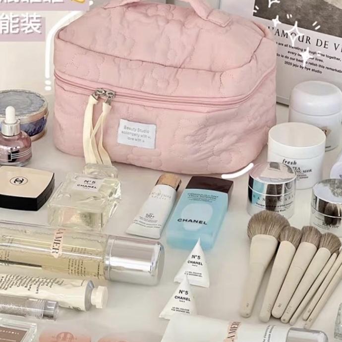 Little Molly | Tas Kosmetik/Pouch Make Up/Tas Portable/Tas Makeup Lucky Kapasitas Besar Muat Banyak