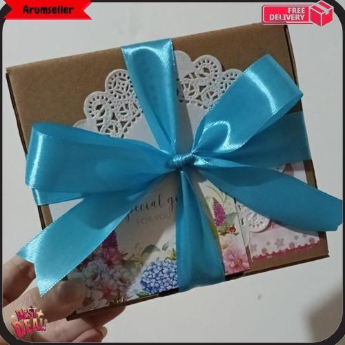 Hampers Gift Box Kado Hadiah Cewek Ulang Tahun Birthday Buket Led Harga Bersahabat