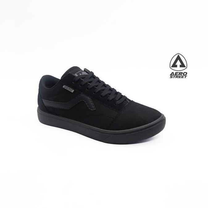 Sepatu Pria Aerostreet Massive All Black 100 (Original)