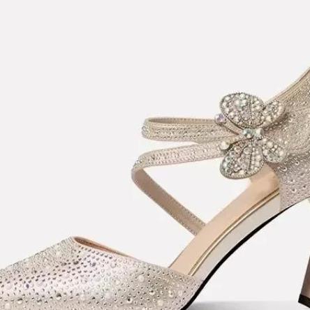 Women Sandals 2025 New Fashion Luxury Shoes Korean Style Casual Hollow Shoes For Women Trendy Pointe
