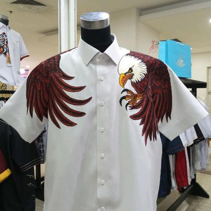KEMEJA PRIA LENGAN PENDEK MOTIF BURUNG ELANG