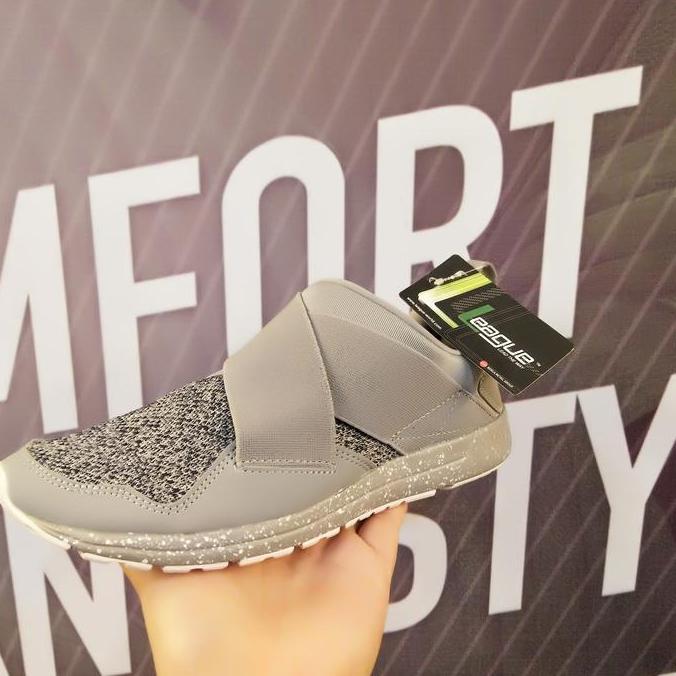 Sepatu League Abu Vault Slip on Pria Sneakers Cowo murah orinal sale
