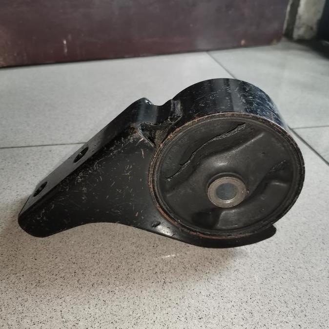 Engine mounting belakang no 1 kia carnival diesel