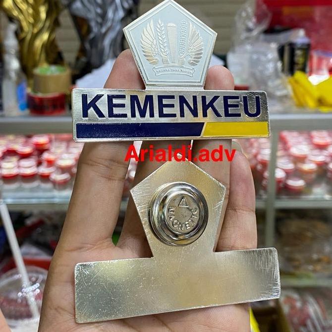 Pin KEMENKEU Silver/perak list biru kuning magnet