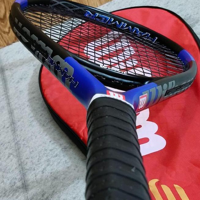 Raket Tenis Wilson Hammer Blue Oversize Carbon Siap Pakai Ada Tas