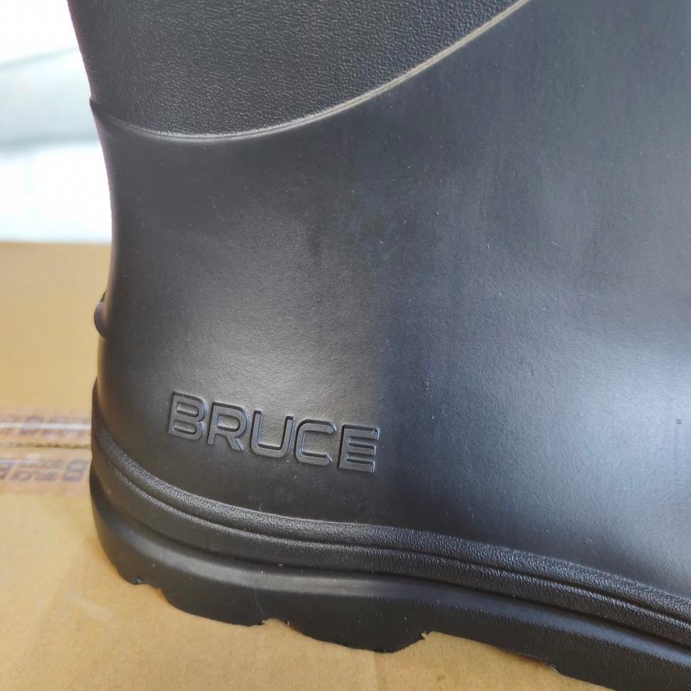 Sepatu Boots Hujan merk BRUCE BOOTS untuk Pria Wanita bahan Karet Anti Air Anti Slip Super Ringan