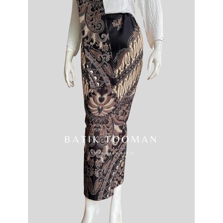 LIFESTYLE GURDONO GURDONIA Black Choco Cream Couple Sarimbit Rok 2 Lapis & Kemeja Batik Slimfit Warn