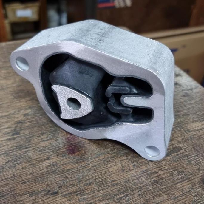 Engine Mounting Belakang Teana L33