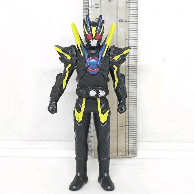 FIGURE 4.5' SOFUBI RHS RIDER HERO SERIES KAMEN RIDER ZERO-ONE SHINING ASSAULT HOPPER BANDAI FG75