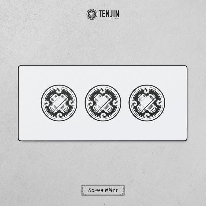 Tenjin Scrollworks - KAMON White Deskmat