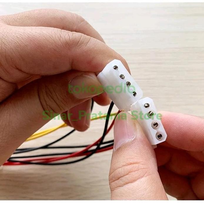 kabel splitter Molex 4pin male To 3 Molex 4pin female