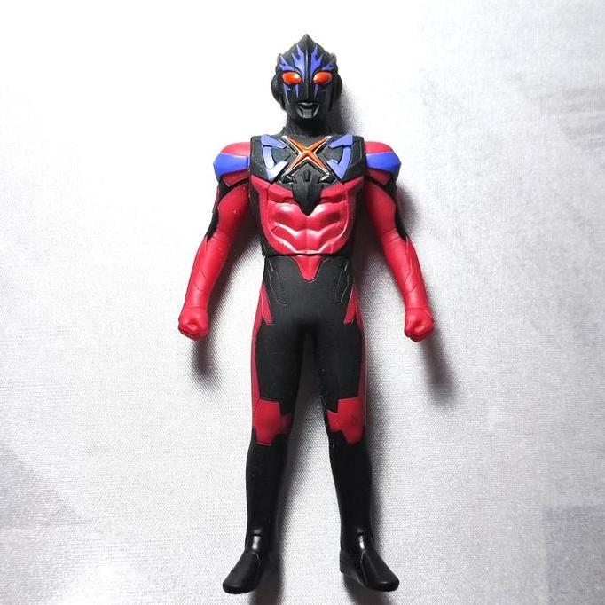 ULTRA MONSTER SERIES EX ULTRAMAN X DARK ACTION FIGURE 14 CM BANDAI ORI OC99