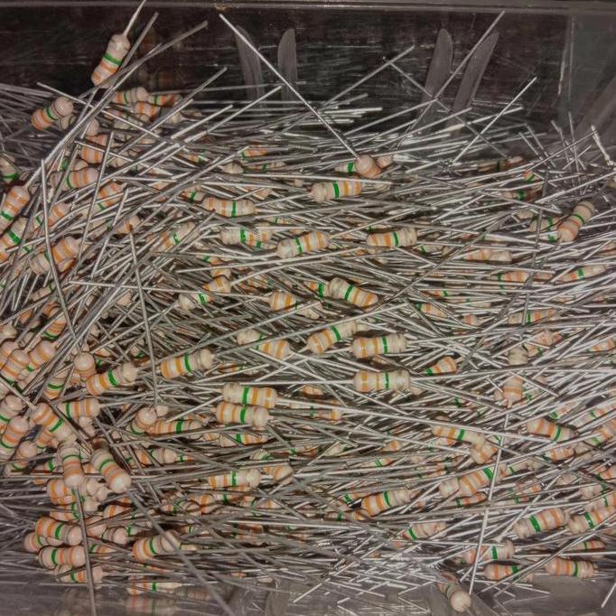 RESISTOR 3.3M 3M3 3.3 MEGA OHM 1/4W 0.25WATT D'90
