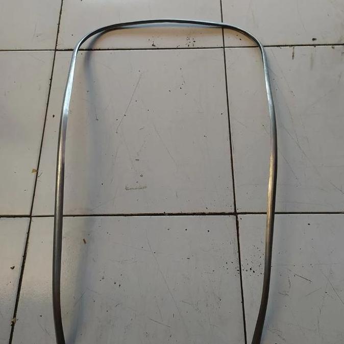 LIST BODY ALUMUNIUM VESPA SUPER SPRINT NOS LAWAS BUKAN ORIGINAL. CAKRA