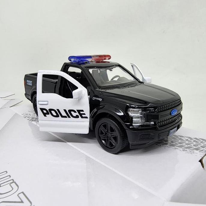 Diecast Ford F-150 Police 2018 RMZ City 1:32