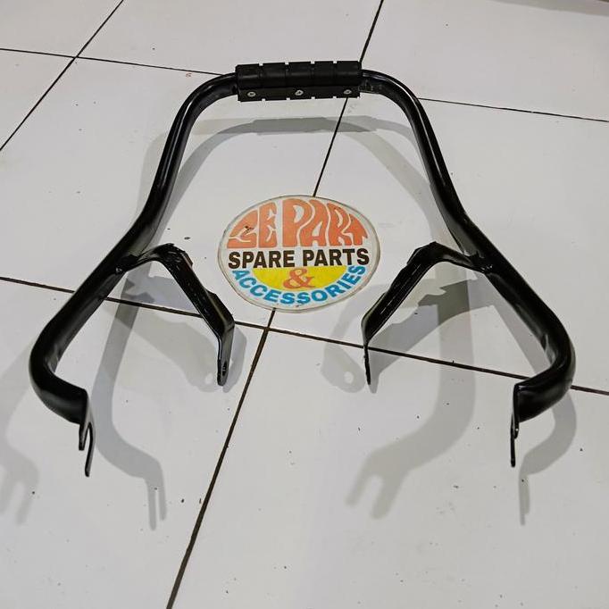 Behel jok Astrea STAR Prima HITAM Besi begel sadel belakang
