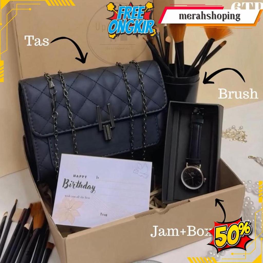 Hampers Cewek / Kado Cewek / Gift Box Cewek / Kado Anniversarry / Beauty Blender / Spons Make Up / B