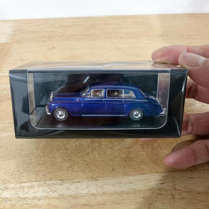DCM Rolls Royce Phantom VI Blue Diecast Koleksi Mobil Mainan Mini Scale 1/64 Dengan Kotak Akrilik Co