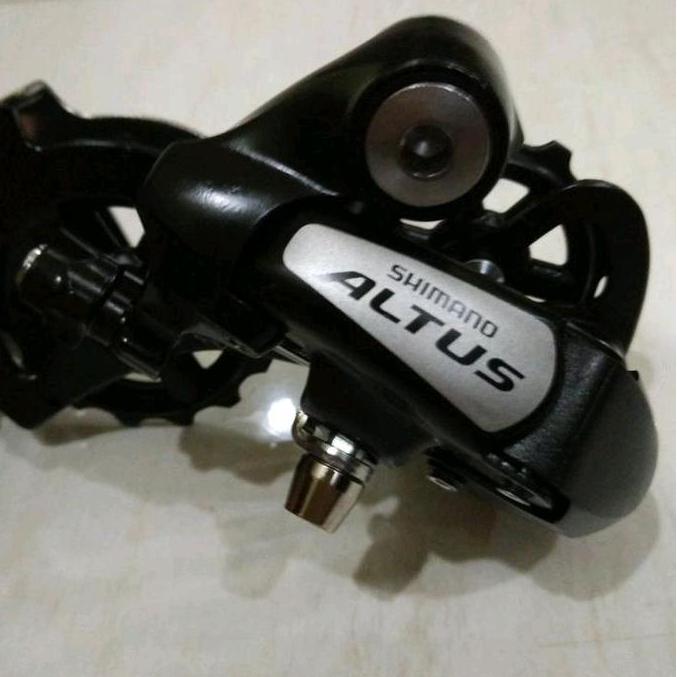 RD Shimano Altus 8 speed