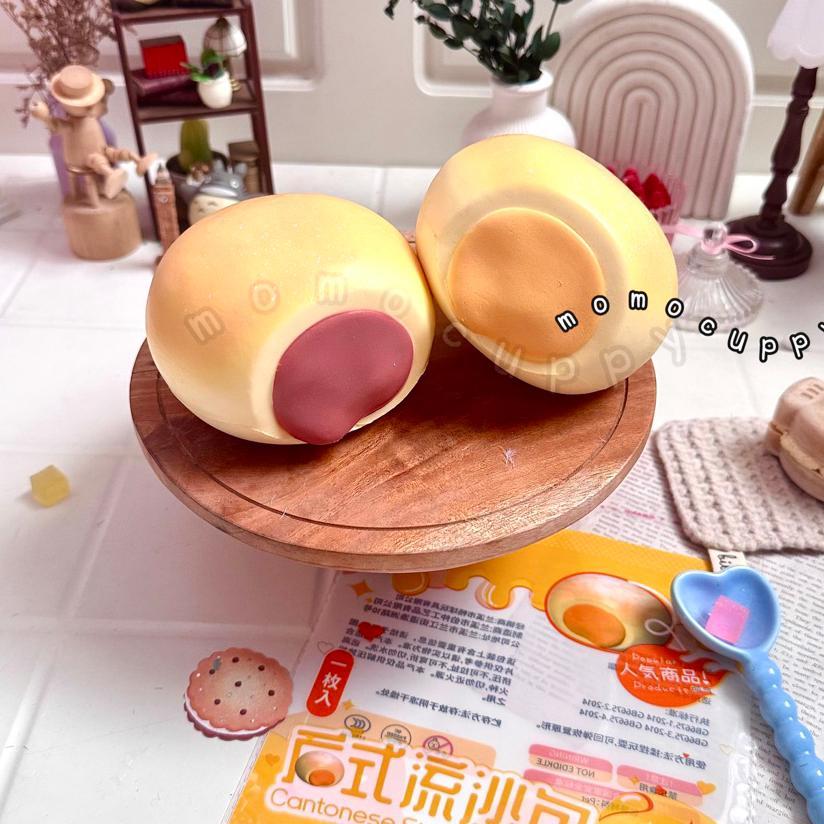 Momocuppy Cantonese Style Lava Bun Squishy By Hachimi