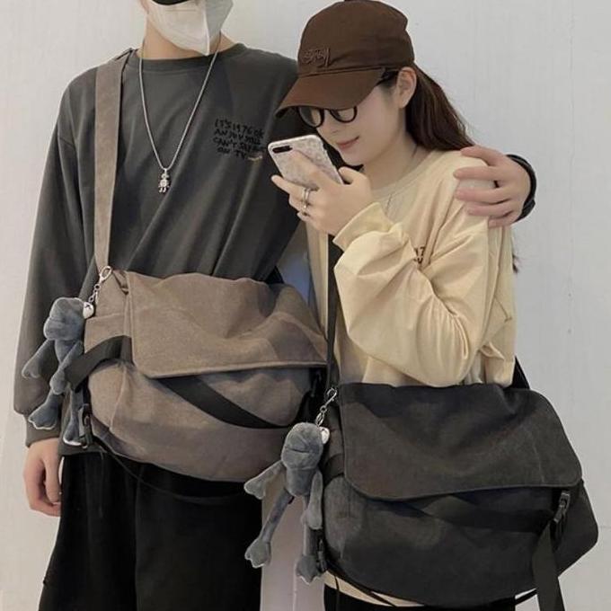 Tas Selempang Pria Gaya Jepang Minimalis - Tas Kanvas Retro Serbaguna untuk Mahasiswa, Desain Santai