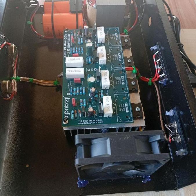 power amplifer 5amper ct 32 streo, driver 400whatx2. vinal 2 set kanan kiri