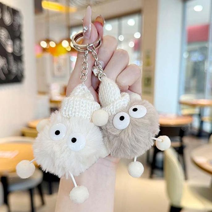 Gantungan Kunci Boneka Bola Batu Bara Bermata Besar yang Lucu, Hiasan Tas Pelajar, Liontin Gantungan