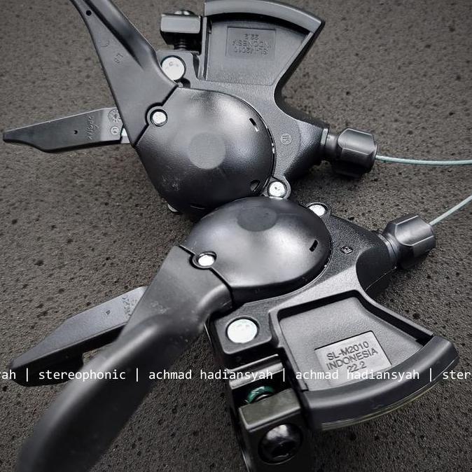 Shifter Altus 2 x 9speed M2010 Shifter 2x9speed Shifter Altus 2x9speed