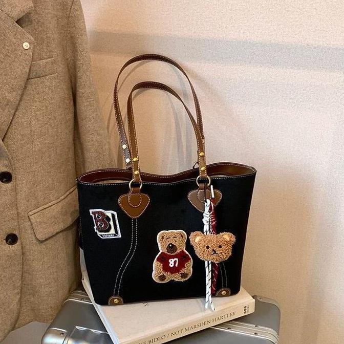 Lansungkirim- {New Arrival} Moonbags Tas Nita Totebag Motif Bear Include Gantungan Bear Brand Kosk -