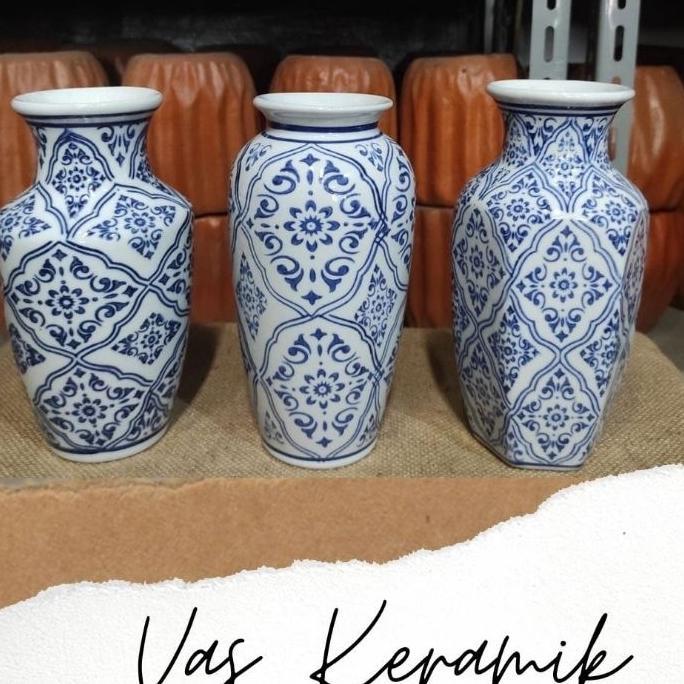 Vas Keramik Import / Vas Bunga Cantik / Vase