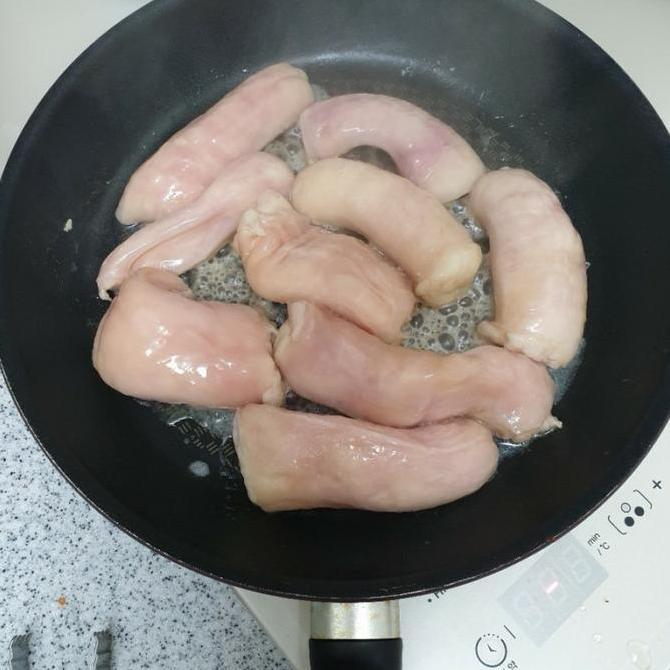 Nyumi- Daechang / Gopchang Usus Sapi Besar Panggang Frozen Halal