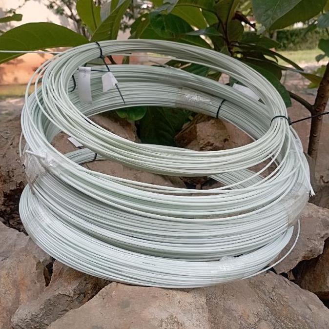 5 METER (PANJANG 5 METER) FIBER LAYANGAN FIBER BAHAN RAGANGAN LAYANGAN WARNA PUTIH UKURAN 1 MM 1,5MM