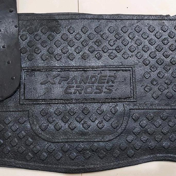 karpet karet alas lantai xpander cross / new xpander cross