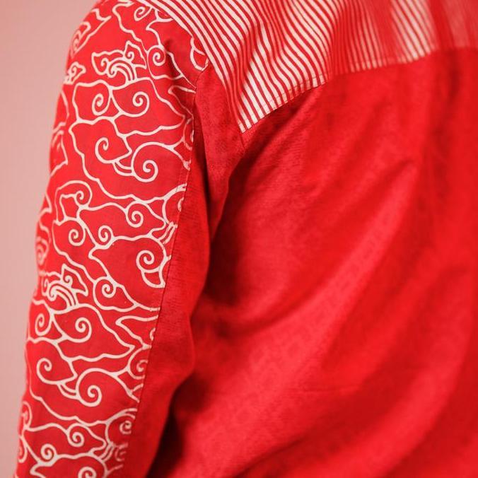 BATIK TRUSMI Merdeka Collection Jaket Bomber Batik Mega Mendung Baju Merah Motif Nyaman Panjang Komb