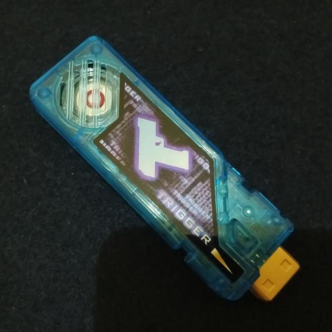 DX TRIGGER GAIA MEMORY BANDAI KAMEN RIDER DOUBLE W TTOYS