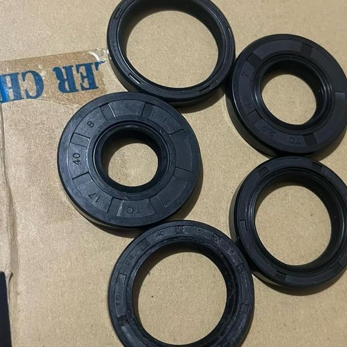 OIL SEAL 25X40X7/10 , SEAL NOK 25 40 7,  TC 25*40*10 TERBATAS