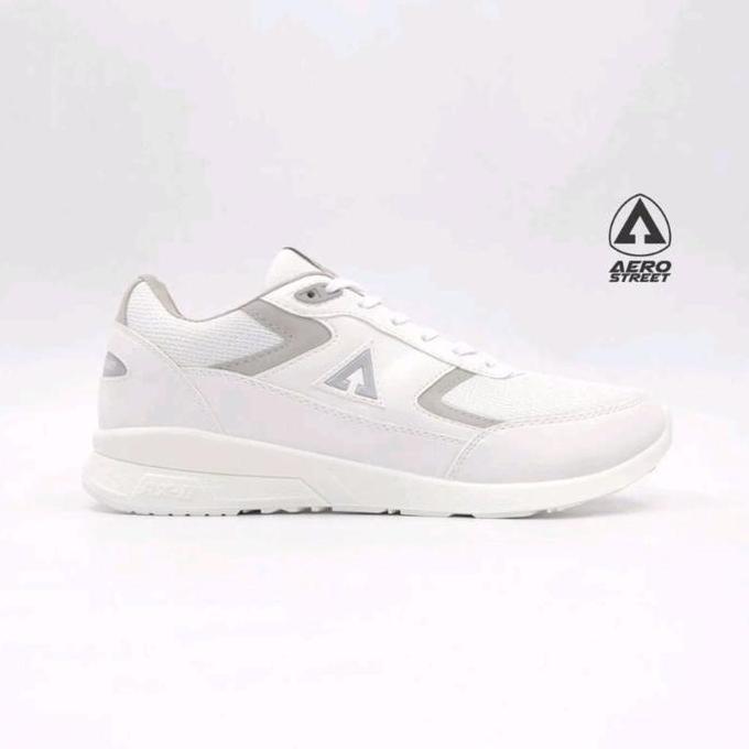 PREMIUM / Sepatu Aerostreet Osaka Putih BNIB size 43
