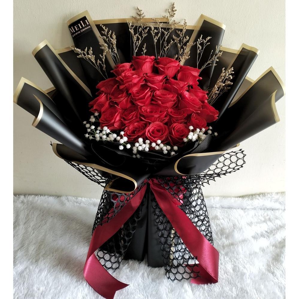 Buket Bunga XL ROSE Merah Hitam