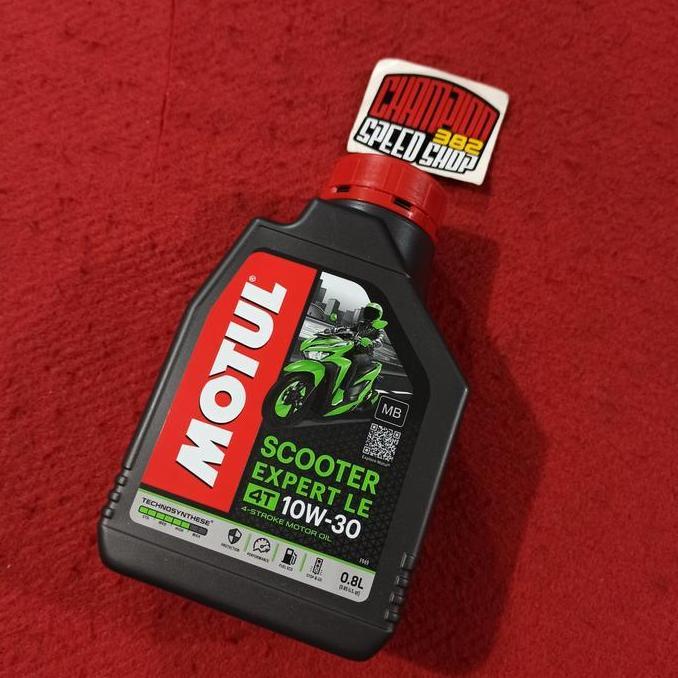 Oli Motul Scooter Expert LE 10W-30 0,8Liter Beat PCX Vario 125 150