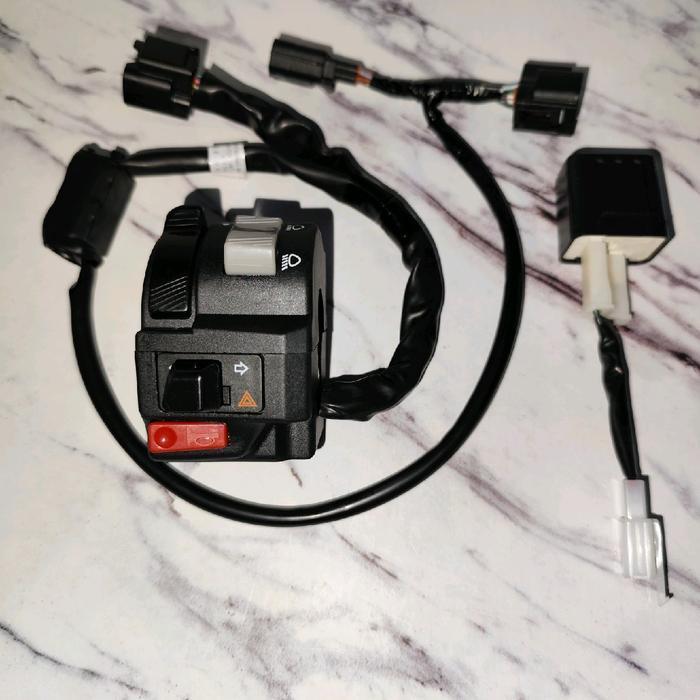 Saklar Kiri Vixion Lokal Day Hazard Saklar Lengkap Harzad Pnp Vario 125/150 2018, Vario 160 Abs/Cbs 