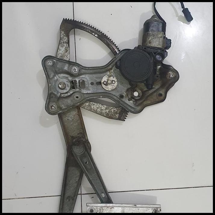 TERBARU DINAMO POWER WINDOW DEPAN KIRI + REGULATOR BMW E30