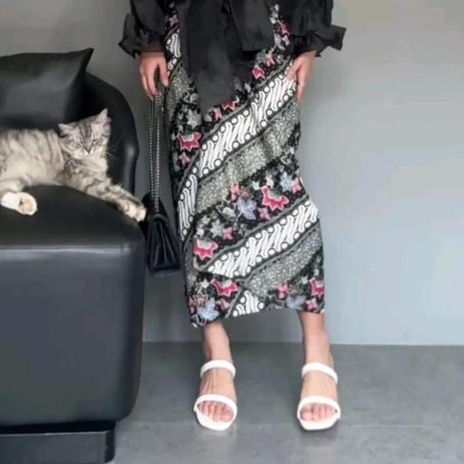 Hadirpopuler- { Promo } Rok Lilit Batik Free Ring Bawahan Kebaya Kain Panjang Tebal Satin