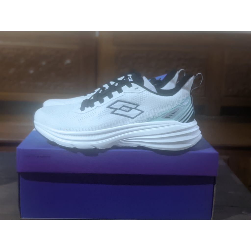 sepatu running LOTTO EDO size 39