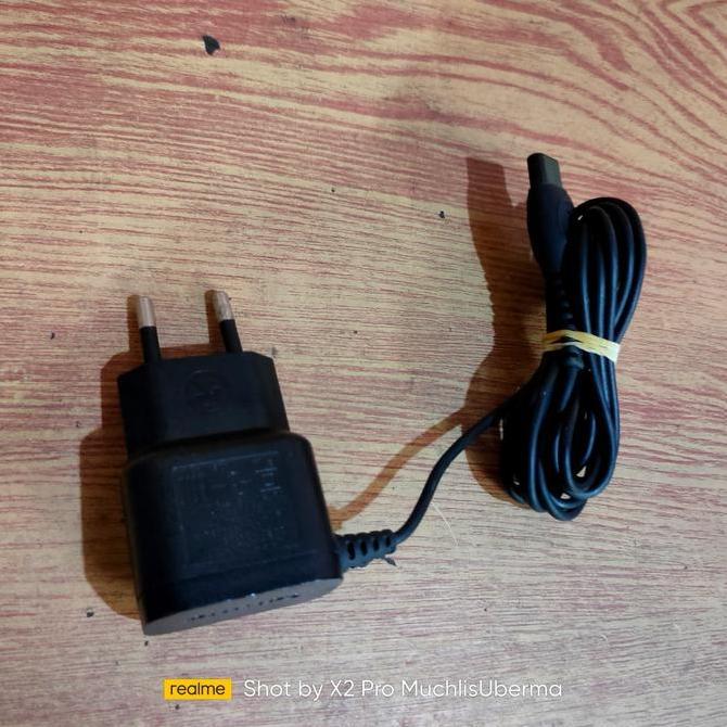 PHILIPS HQ8505 15v 0.36A 5.4 w adapter