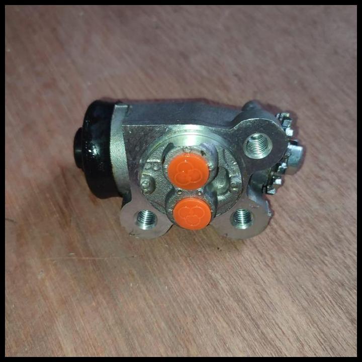 TERBARU SANYCO WHEEL CYLINDER MASTER REM DEPAN KANAN +NEPEL KIJANG 4K KF20 47520-29096 