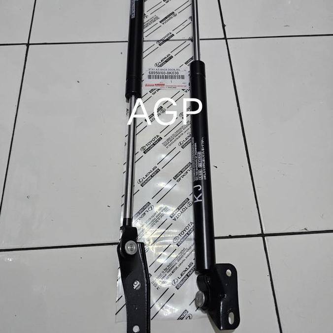 Shock Bagasi Shok Bagasi Belakang Inova Innova Th'2005-2015 1Set