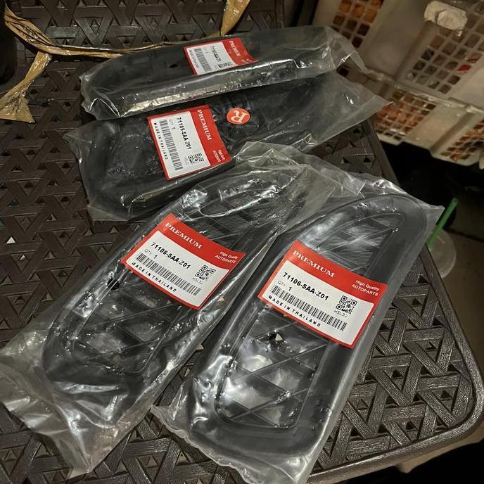 BULAN SABIT KISI BEMPER DEPAN HONDA JAZZ VTEC MMC BEST SELLER