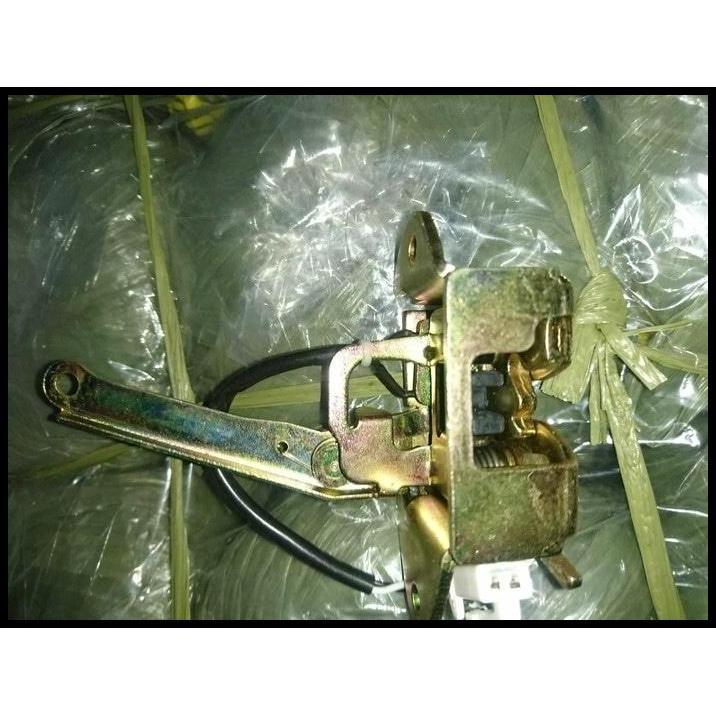 TERLARIS DOOR LOCK BAGASI / BELAKANG AVANZA XENIA LAMA 