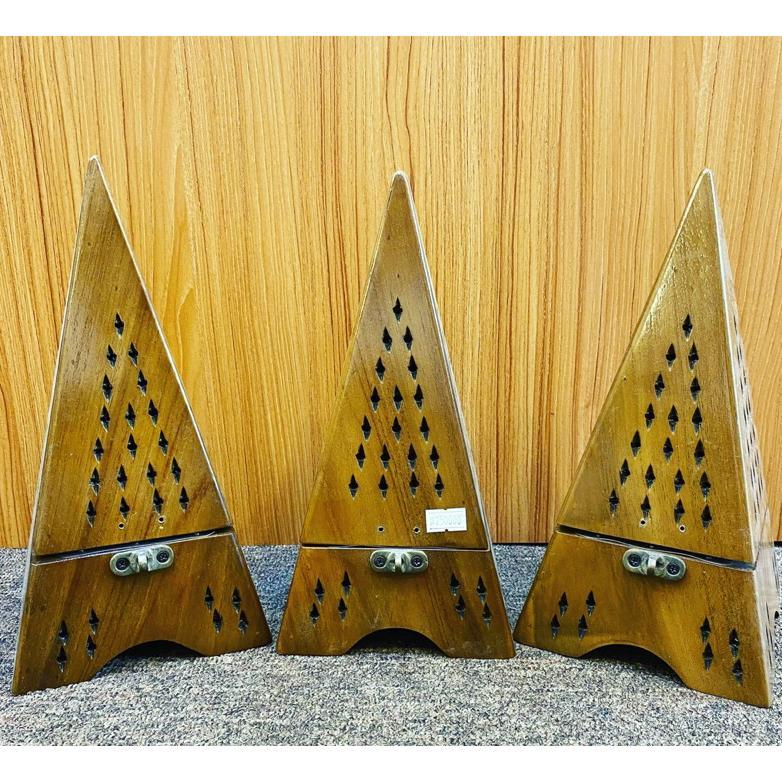 mabkharah atau tempat pembakaran bukhur.