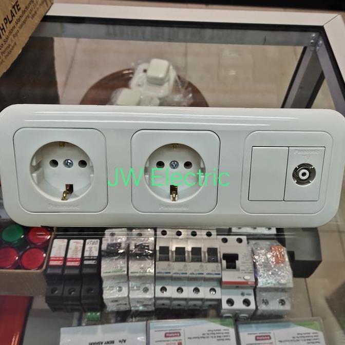STOP KONTAK PANASONIC 3 GANG 4 DEVICE (2 STOP KONTAK + 1 TV + BLANK) READY